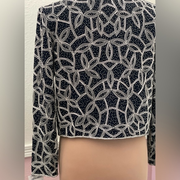 Vintage 💯 Silk Jacket - Picture 8 of 15